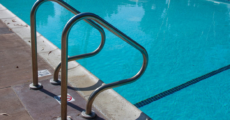 Pool Handlauf installieren: Vorteile, Sicherheit und Empfehlung